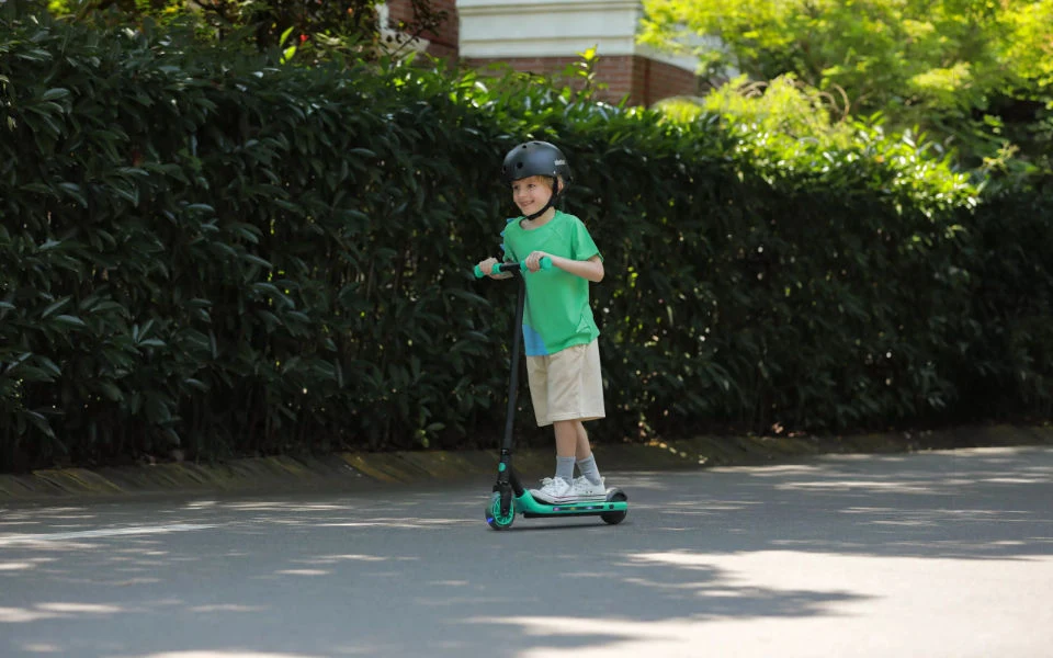 Segway Kickscooter A6 vista 5
